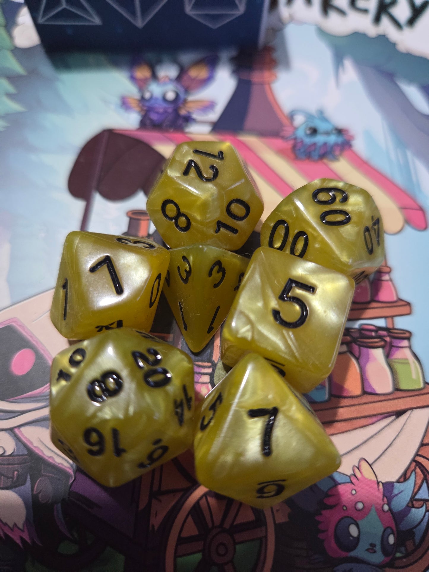 Yellow Pearl Dice Set