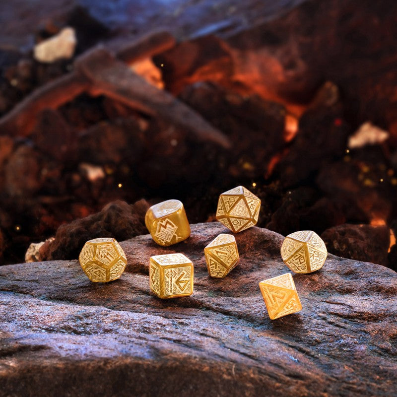 Dwarven Dice - Gold (Modern D4)